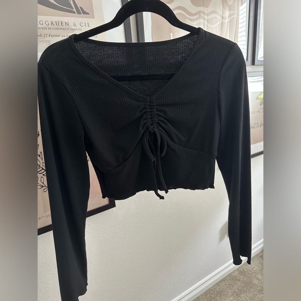 Black crop tie long sleeve
